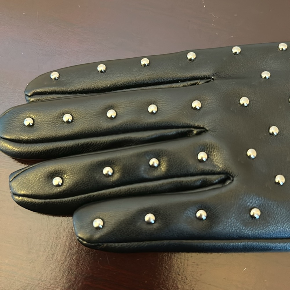 Brand new bebe Black Studded gloves! Never worn. Tags still attached! - Picture 3 of 4